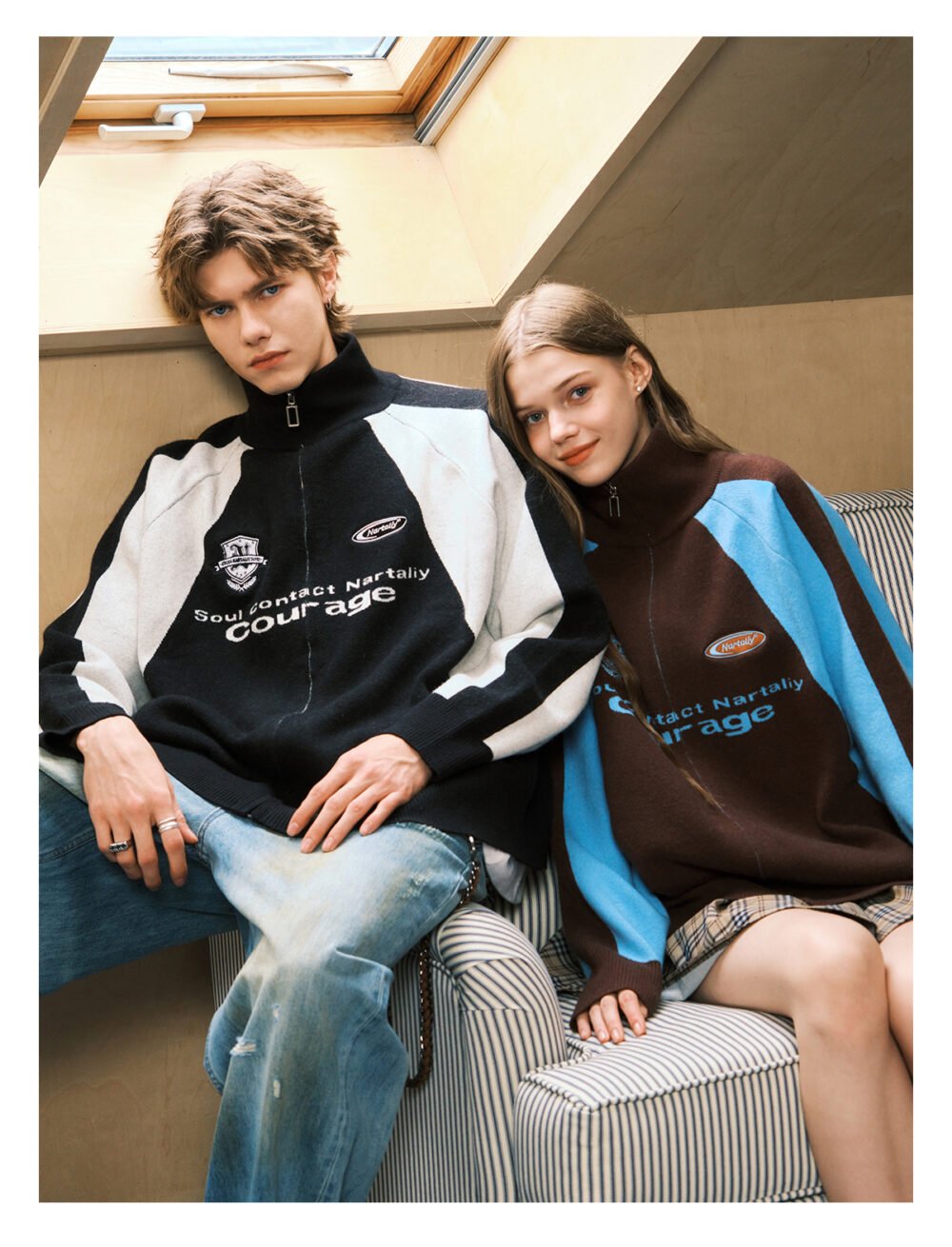 NARTALIY Contrast Color Stitching Stand Collar Zipper Sweater - Unisex Autumn and Winter Sports Knitted Cardigan Jacket - Image 4